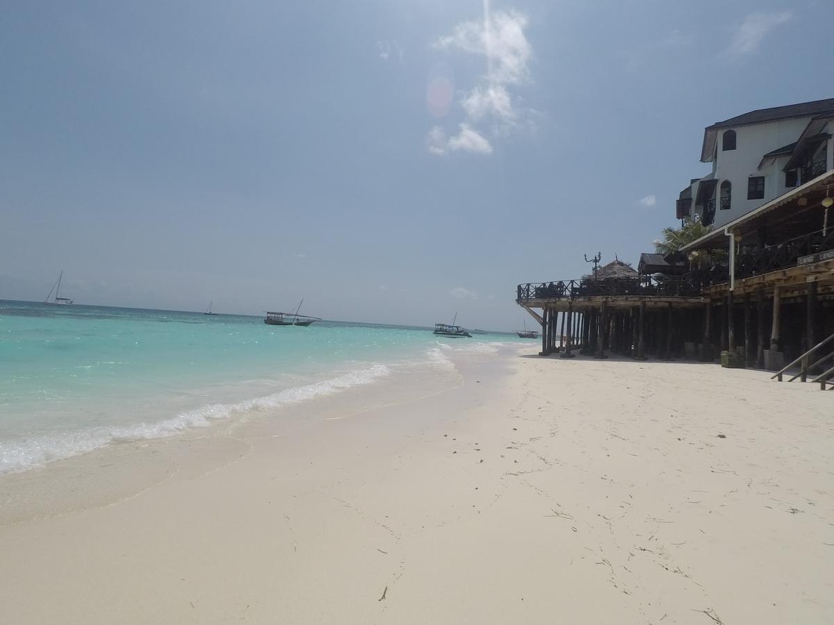 Bed and Breakfast Habibis Bottle House Nungwi Exterior foto